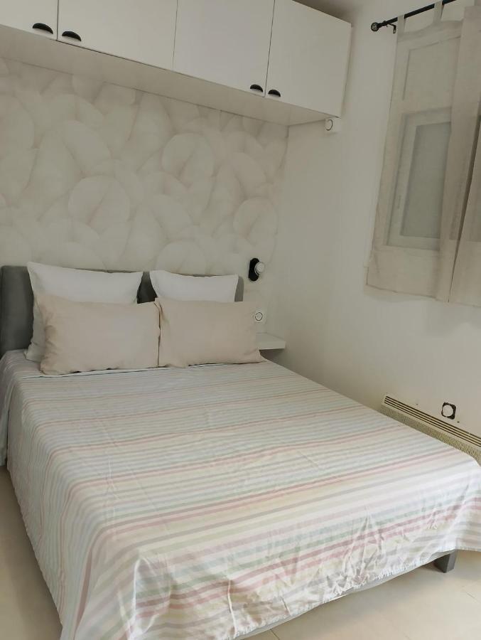 Appartement Modern Vue Sur Roses